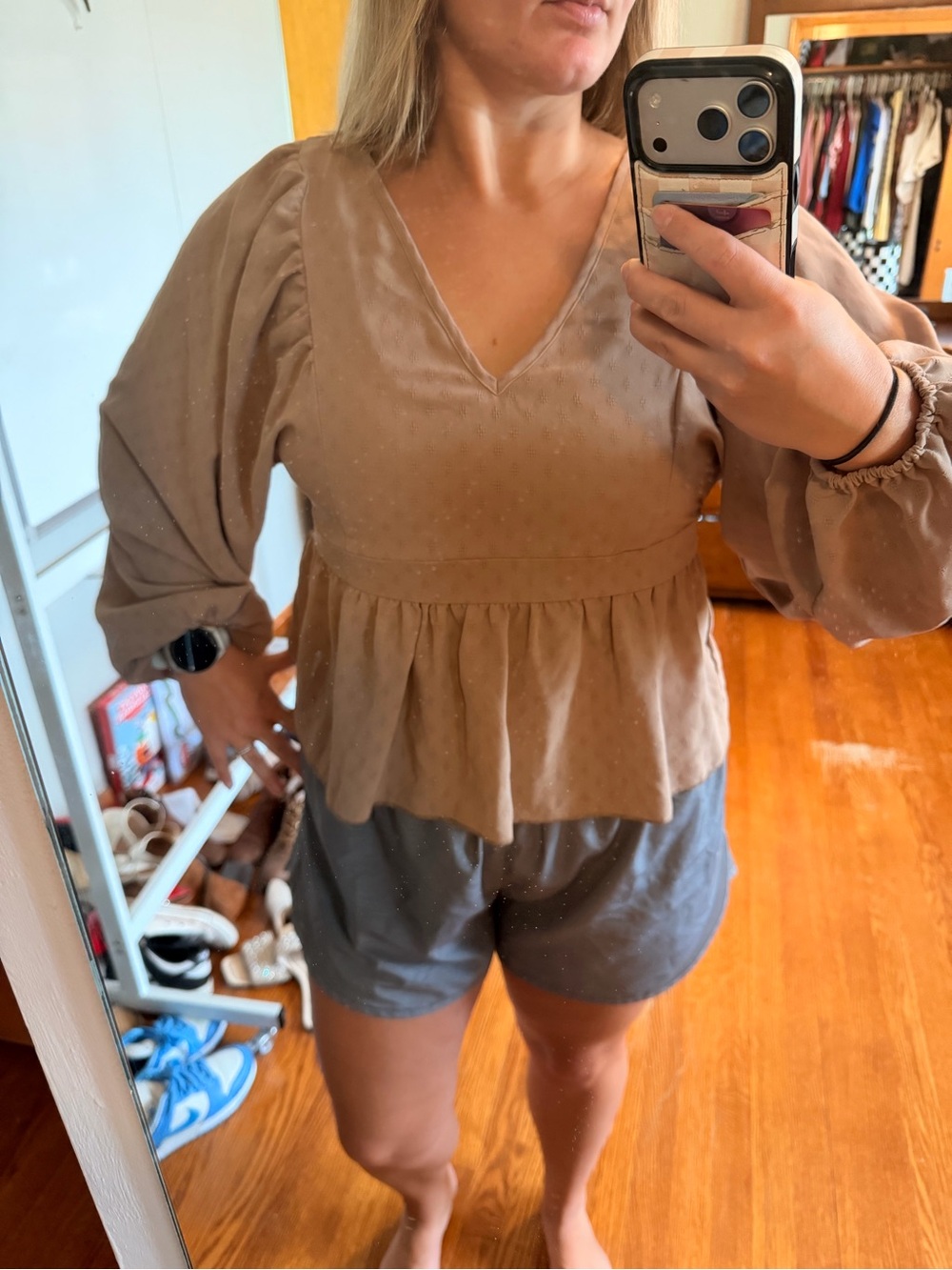 Womens Peplum V-Neck Long-Sleeve Top in Taupe